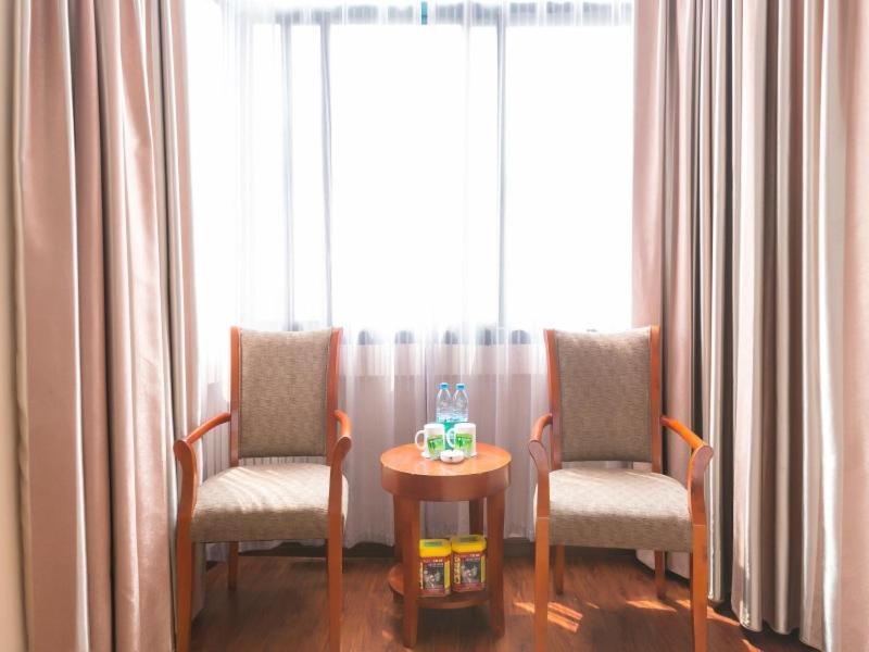 Greentree Inn Jiangsu Suzhou Kunshan High Speed Rail Station Hengshan Road Express Hotel Extérieur photo