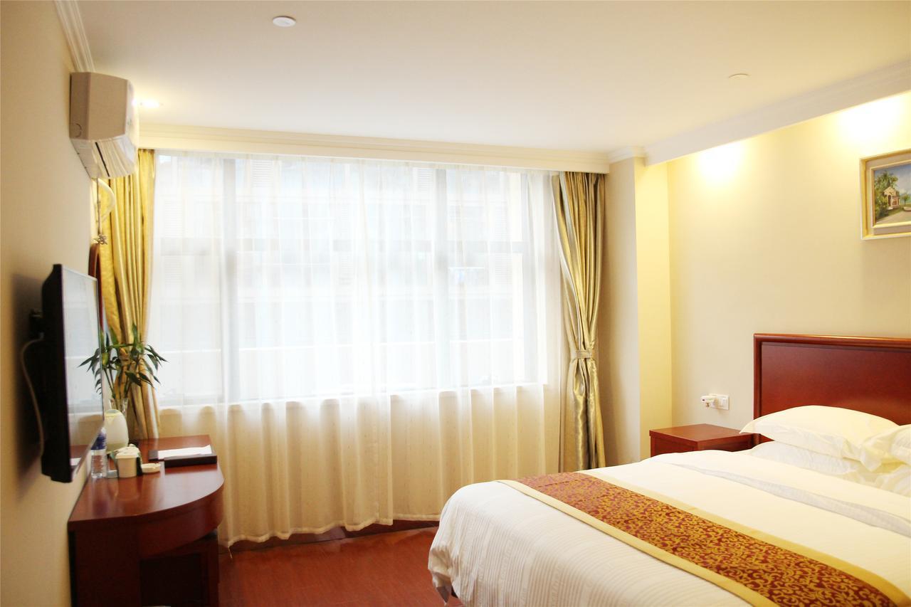 Greentree Inn Jiangsu Suzhou Kunshan High Speed Rail Station Hengshan Road Express Hotel Extérieur photo